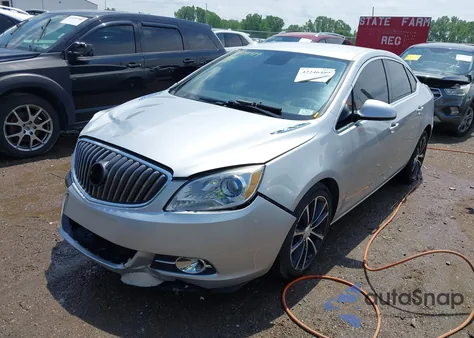 2017 Buick Verano Sport Touring z USA, uszkodzony, nr VIN 1G4PR5SK5H4102460